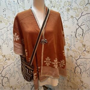 Warm & Cozy Lifestyle Women's Poncho Sz‎ S Brown Western Aztec Pattern NWT